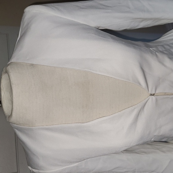DIVIDED H&M white blazer/ size US 2 - Picture 3 of 13